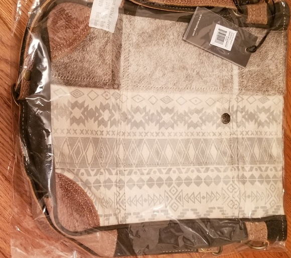 ** SOLD ** - Picture 2 of 5